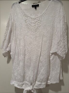 Lane Bryant White Crochet-Front Tie Hem Embroidered Tunic